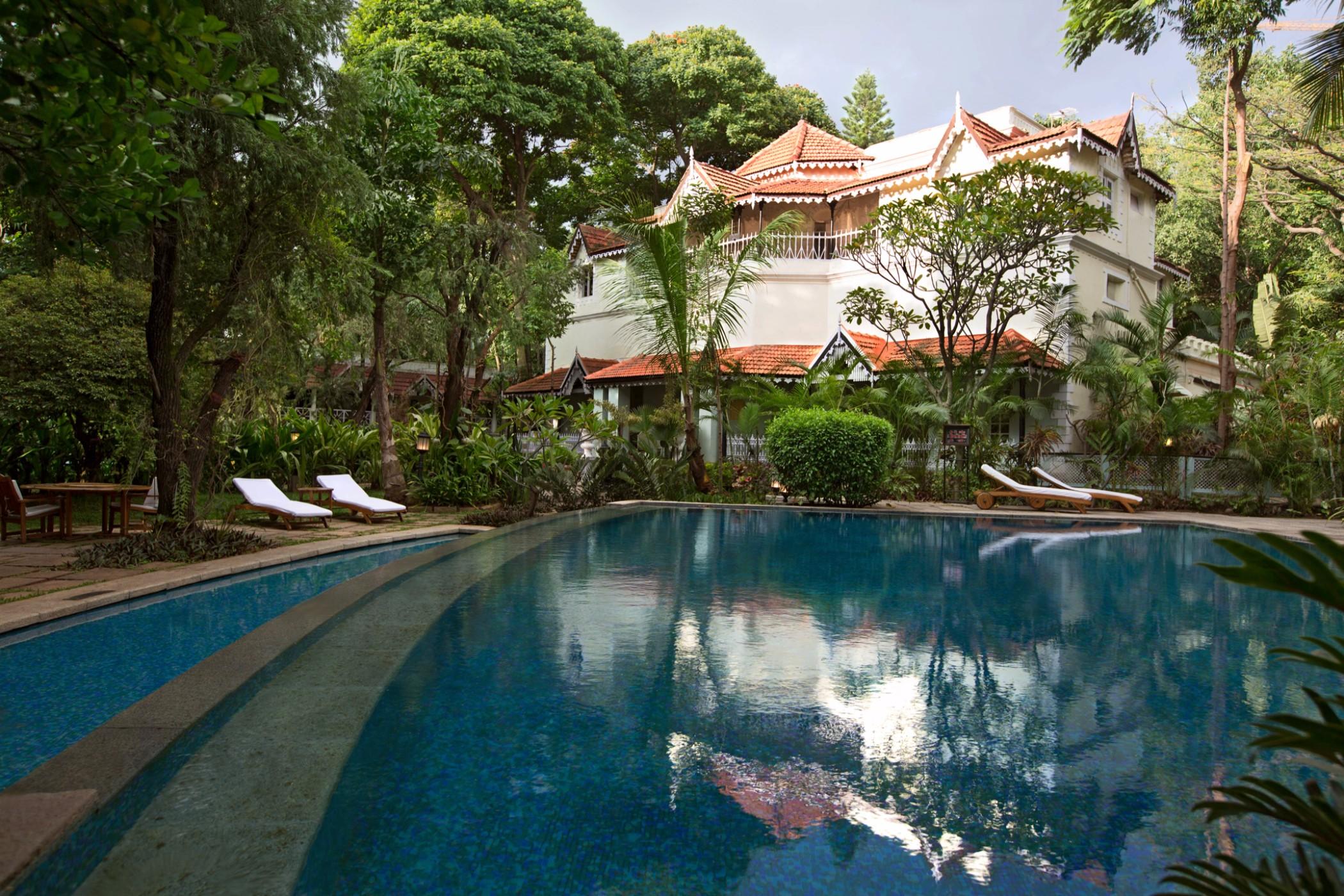 Taj West End Hotel Bangalore Bagian luar foto